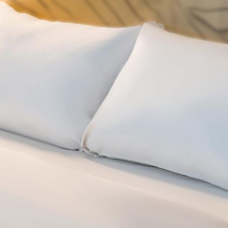 B&B Hotel Morlaix Saint-Martin-des-Champs  ภายนอก รูปภาพ