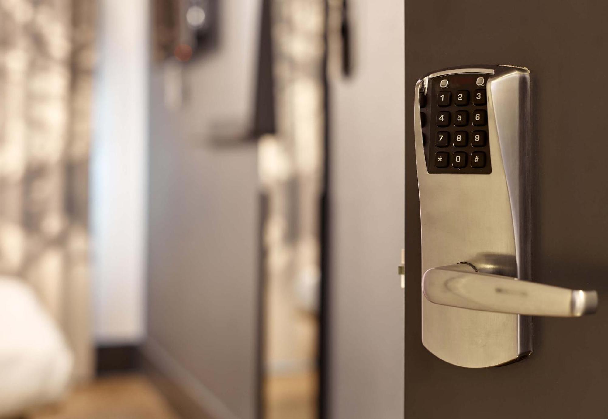 B&B Hotel Morlaix Saint-Martin-des-Champs  ภายนอก รูปภาพ
