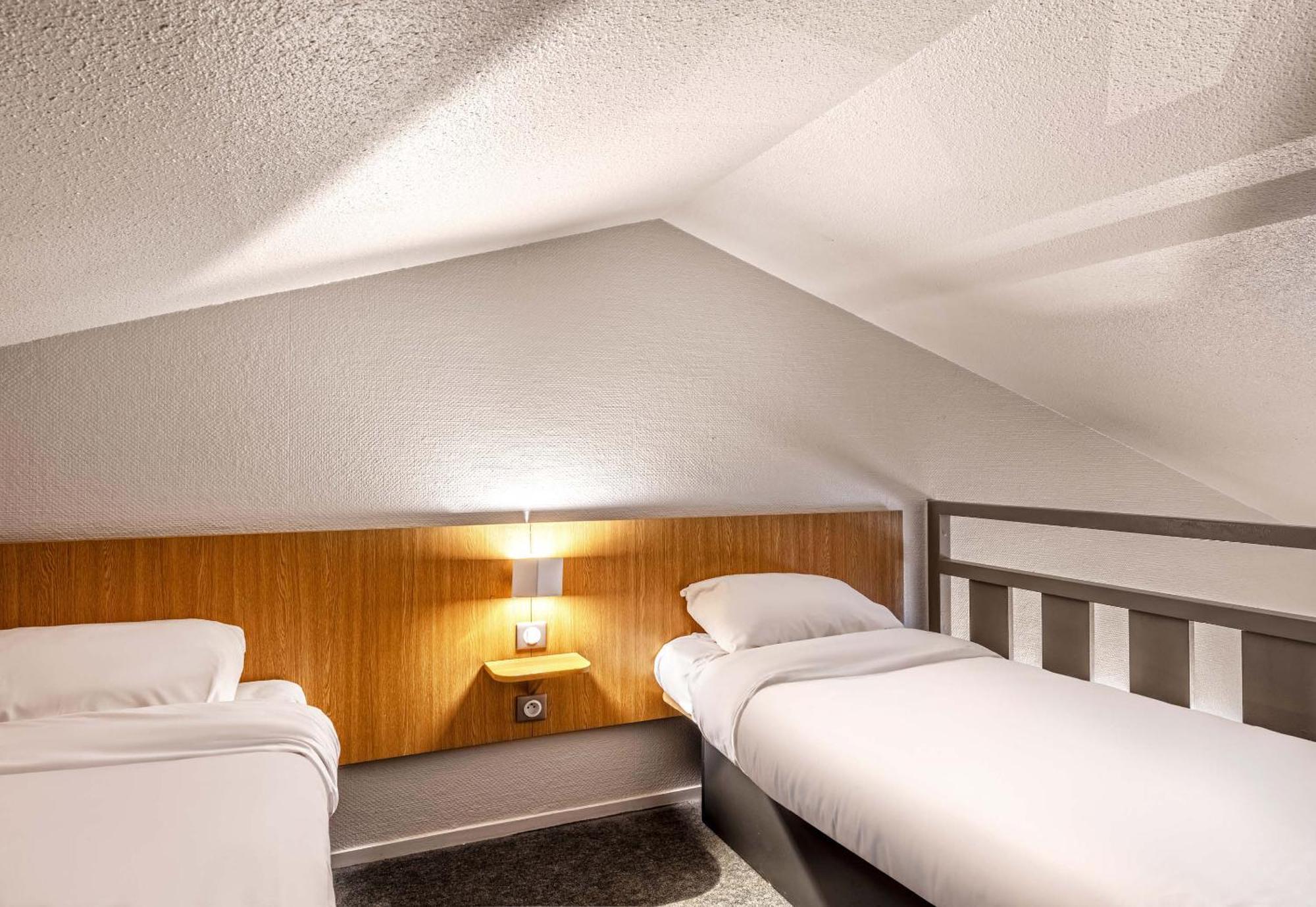 B&B Hotel Morlaix Saint-Martin-des-Champs  ภายนอก รูปภาพ
