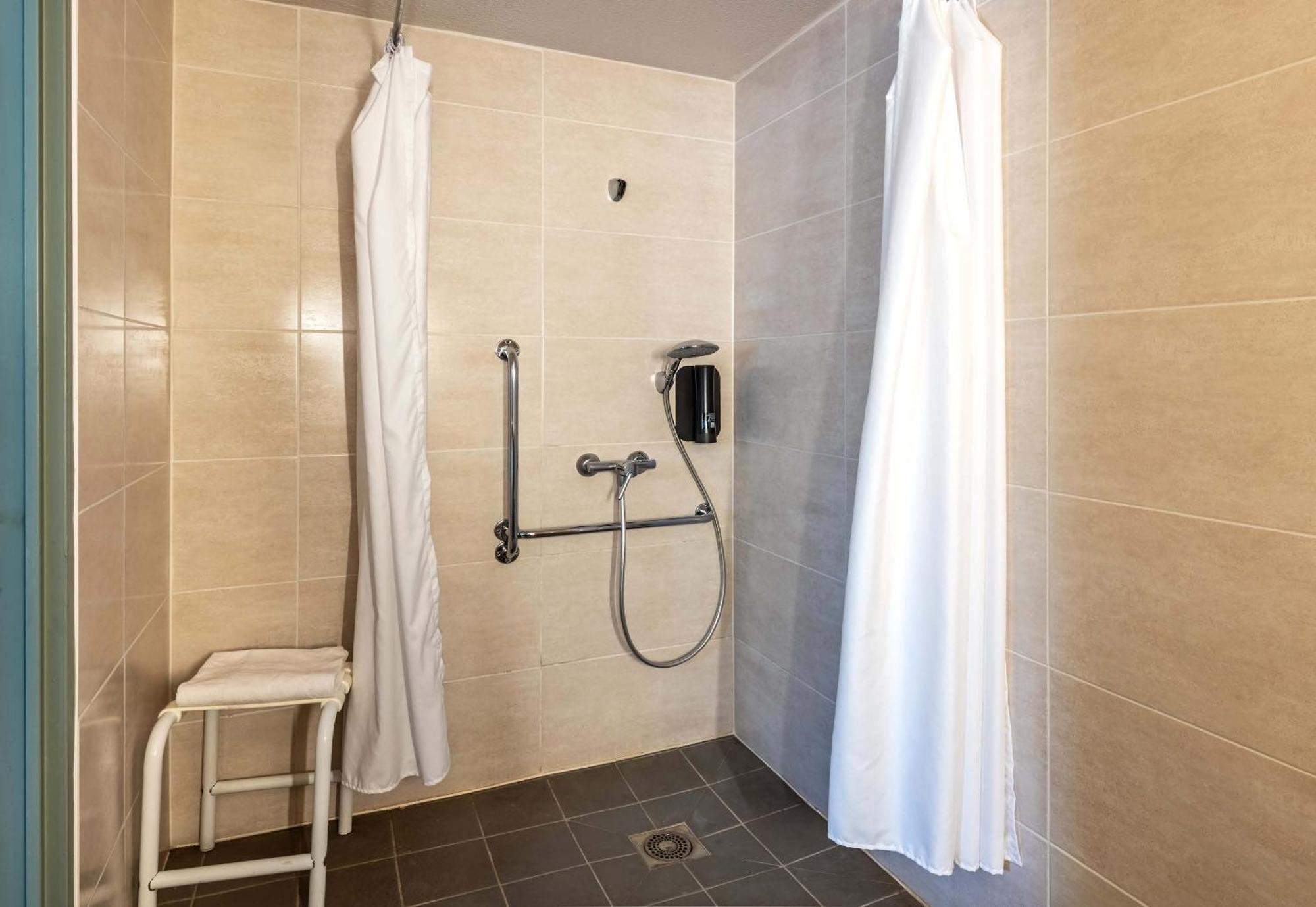 B&B Hotel Morlaix Saint-Martin-des-Champs  ภายนอก รูปภาพ