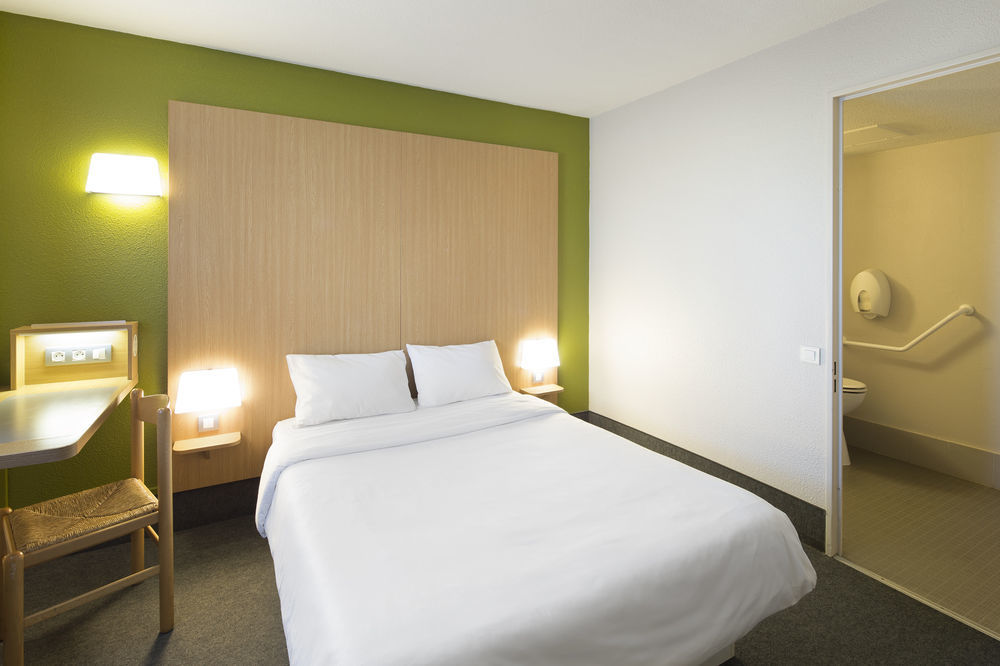 B&B Hotel Morlaix Saint-Martin-des-Champs  ภายนอก รูปภาพ