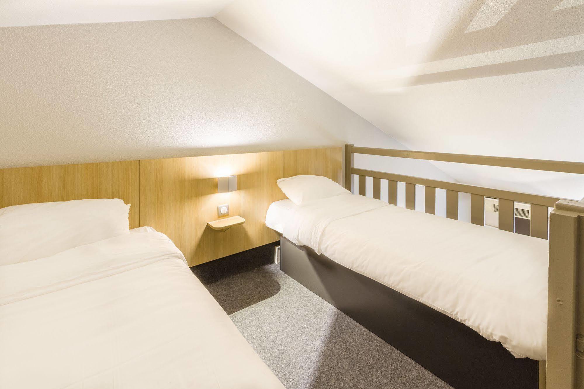 B&B Hotel Morlaix Saint-Martin-des-Champs  ภายนอก รูปภาพ