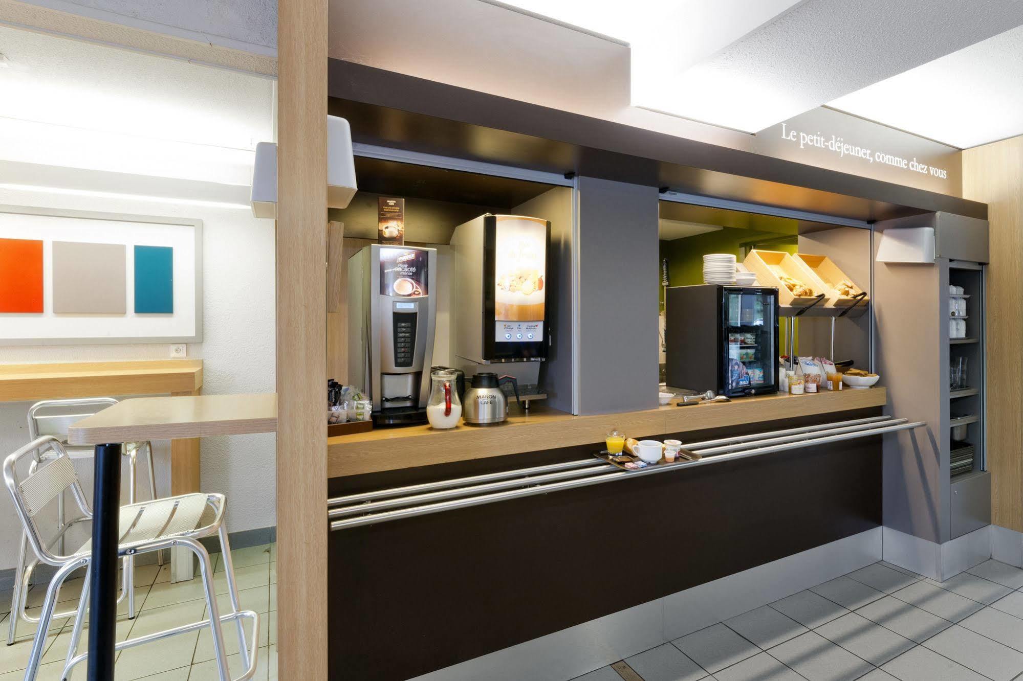 B&B Hotel Morlaix Saint-Martin-des-Champs  ภายนอก รูปภาพ